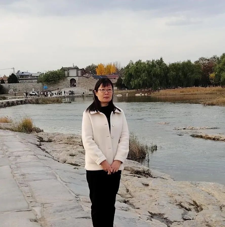 【师道风华】高级教师风采展第二十四期  | 李秀萍——元素缀华章，探知启新思