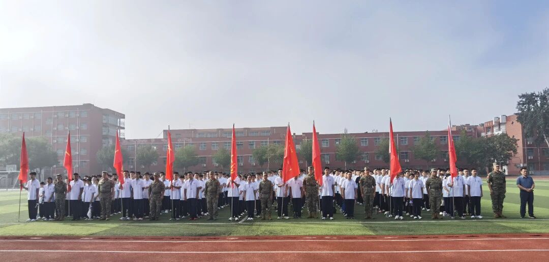 泰安第十九中学范镇校区2025级新生军训纪实